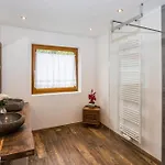 Dom wakacyjny Hoellbacher By We Rent Bad Gastein